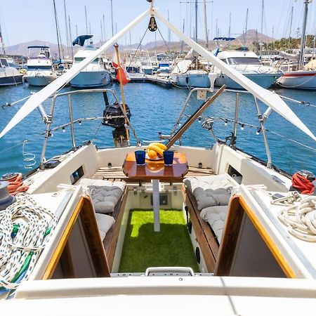 Seaside Chill-Out Stay On A Sail Yacht Пуэрто-Калеро Экстерьер фото